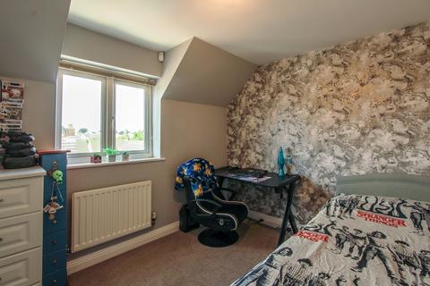 23 Biddlesden Road, Yeovil, BA21 3UX