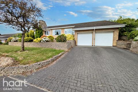 3 bedroom detached bungalow for sale, Hillside Drive, Grantham