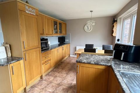 3 bedroom semi-detached house for sale, Tewkesbury GL20