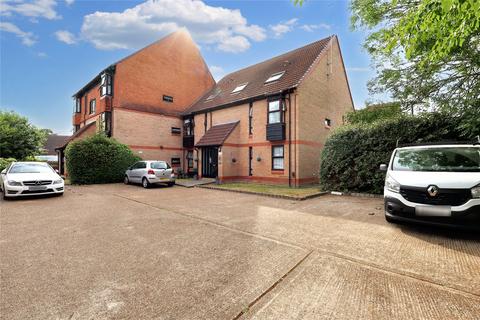 Apartment for sale, Trenance, Goldsworth Park, Woking, Surrey, GU21