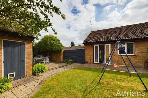 2 bedroom bungalow for sale, Menish Way, Chelmsford