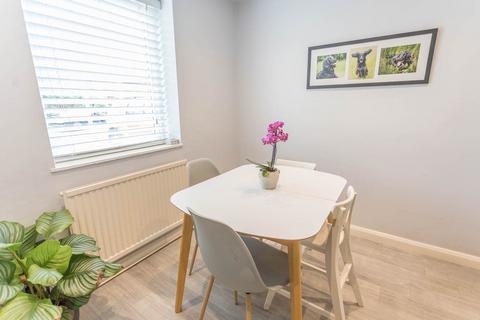 68 Carroll Crescent, Ascot, SL5 9EH
