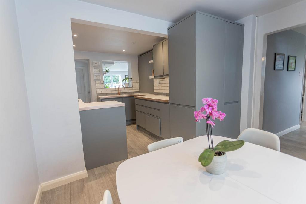 Kitchen Open Plan to Dining Area