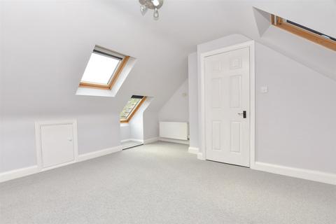 3 bedroom townhouse for sale, Abinger Drive, REDHILL, Surrey