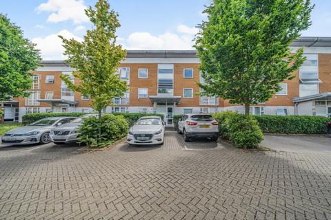 1 bedroom apartment for sale, Felixstowe Court, London