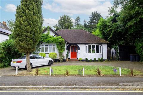 3 bedroom bungalow for sale, Reddown Road