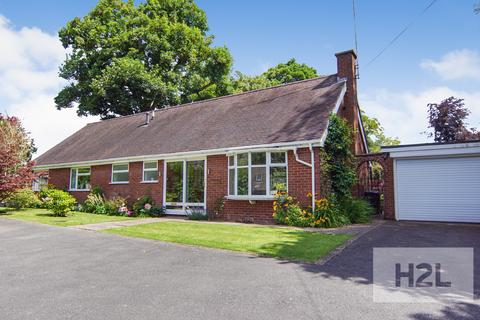 3 bedroom detached bungalow to rent, Coventry Road, Berkswell CV7