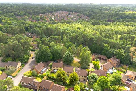 4 bedroom detached house for sale, The Conifers, Berkshire RG45