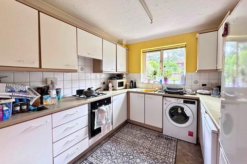 2 bedroom ground floor flat for sale, Wortley Road, Highcliffe, Dorset. BH23 5DT