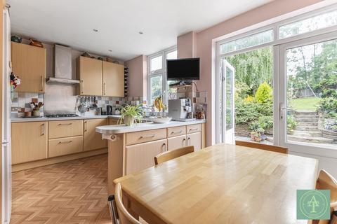 4 bedroom semi-detached house for sale, Arnos Grove, London N14