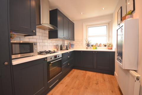 1 bedroom flat to rent, Shooters Hill Road Blackheath SE3