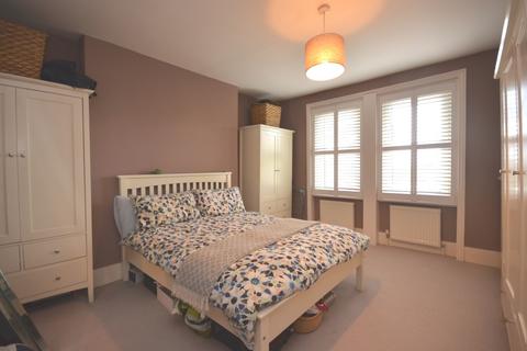 1 bedroom flat to rent, Shooters Hill Road Blackheath SE3