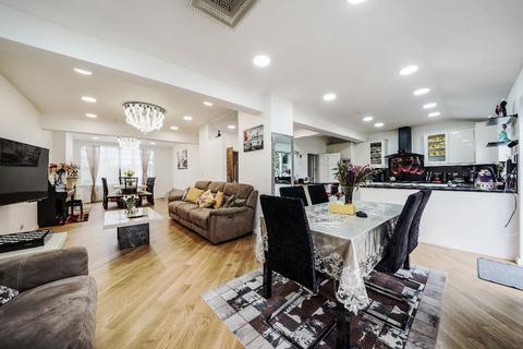 6 bedroom terraced house for sale, Barking IG11