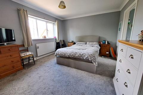 6 Bell Foundry Close, Gamlingay, Sandy, SG19 3QU