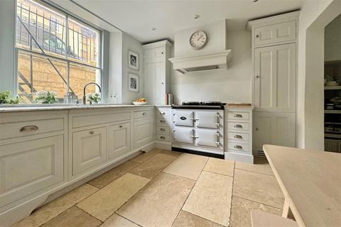 4 bedroom terraced house for sale, Daniel Street, Bath