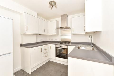 2 bedroom ground floor flat for sale, Lyons Crescent, Tonbridge, Kent