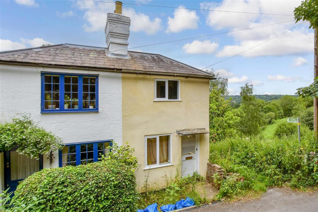 Smarts Hill, Penshurst, Tonbridge, Kent 2 bed semidetached house for