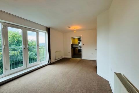 2 bedroom flat to rent, Norland Moor View, Claremount Road, HX3