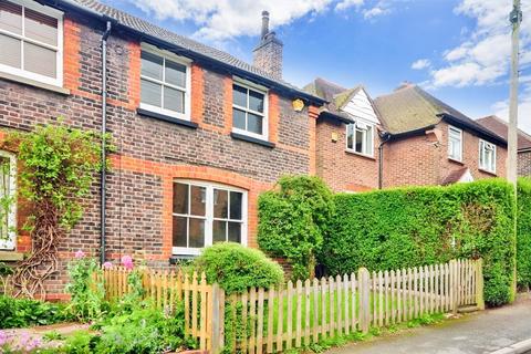 2 bedroom semi-detached house for sale, Barfields, Bletchingley, Surrey