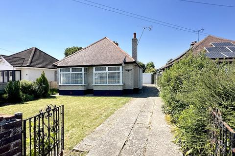 2 bedroom detached bungalow for sale, Chalcraft Lane, Bognor Regis, West Sussex PO21