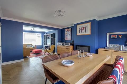 4 Warwick Drive, Wing, Leighton Buzzard, LU7 0PH