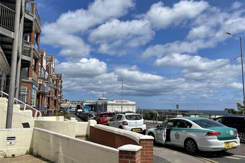 3 bedroom apartment for sale, South Marine Drive, Bridlington, East Riding of Yorkshire, YO15