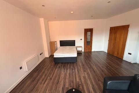Studio to rent, Pope Street, Birmingham, West Midlands, B1