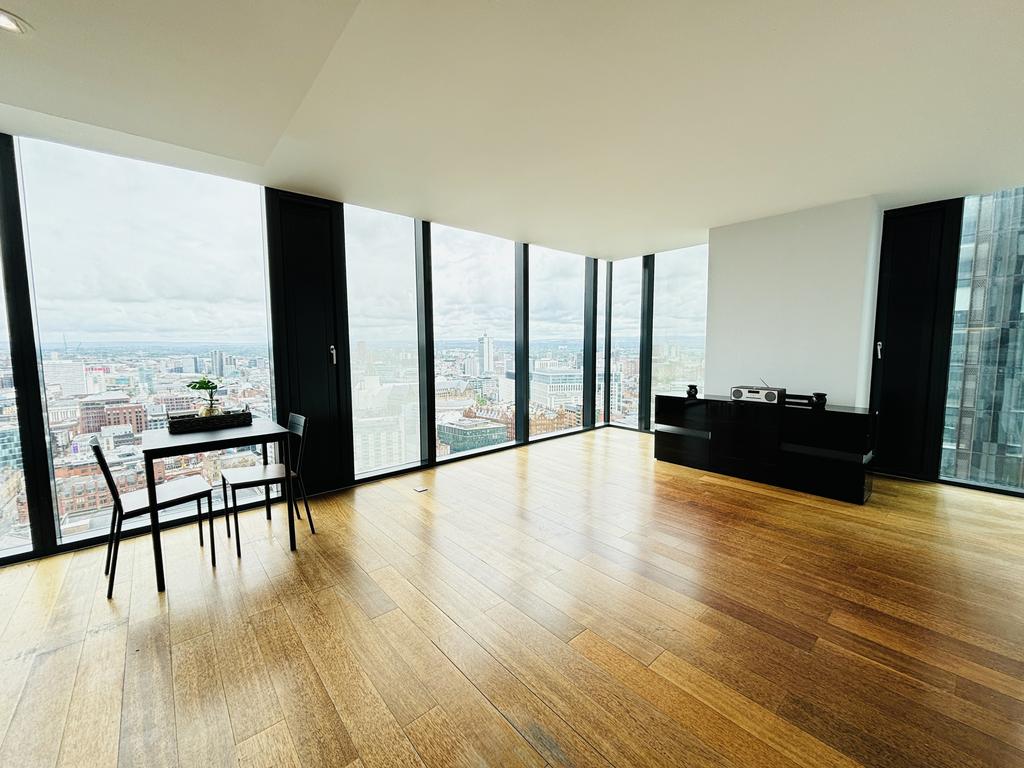 Beetham Tower apartment with secure parking