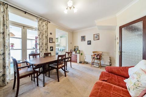 3 bedroom terraced house for sale, Frimley Gardens, Mitcham CR4
