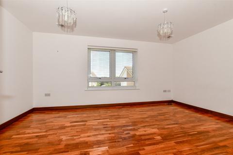 56 Olympia Way, Whitstable, CT5 3FF