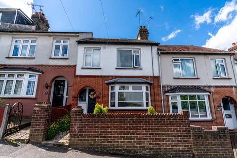 4 bedroom terraced house to rent, Booth Road, Chatham, Kent, ME4