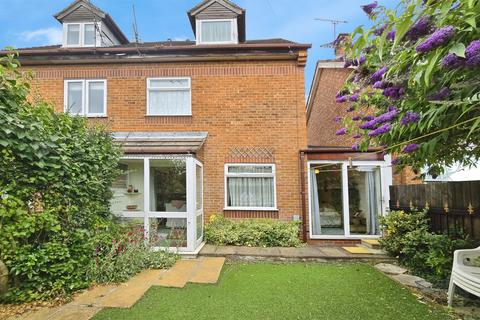 3 bedroom semi-detached house for sale, Gatehouse Court, Chilwell, NG9 5DU