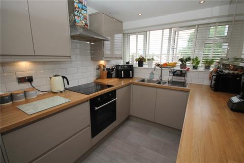 2 bedroom flat for sale, Chetwode Road, Surrey KT20