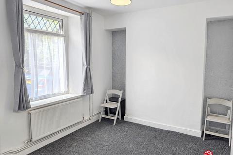 4 Cyd Terrace, Clyne, Neath, SA11 4ES