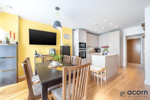 3 bedroom end of terrace house for sale, Thonrey Close, Colindale NW9