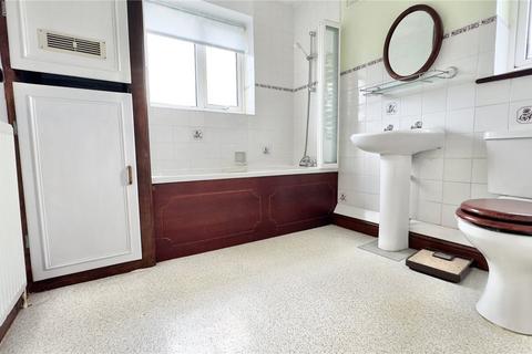21 Bracken Drive, Wirral, CH48 9UR