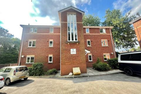 2 bedroom flat for sale, Wildwood Close, Great Moor