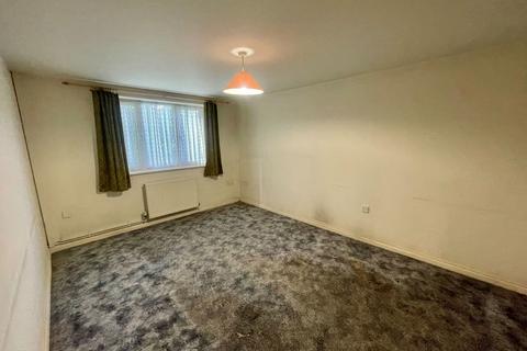 2 bedroom flat for sale, Wildwood Close, Great Moor