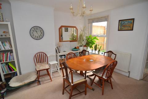 12 Bedford Road, Salisbury, SP2 7LW