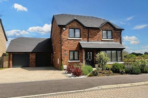 4 bedroom detached house for sale, Earl Close, Clifton, Shefford, SG17