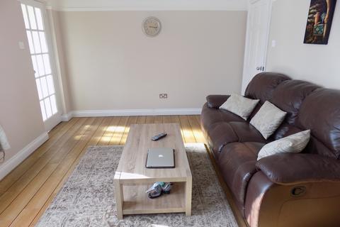 undefined, Ellerdine Close, Luton, Bedfordshire