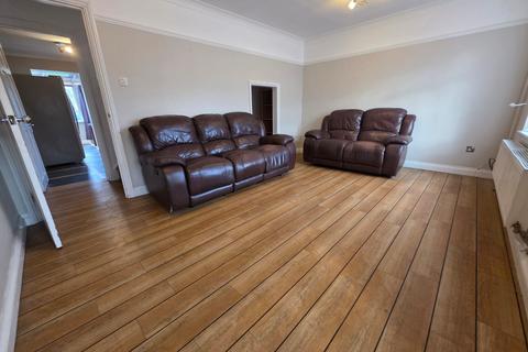 undefined, Ellerdine Close, Luton, Bedfordshire