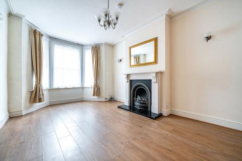 3 bedroom terraced house for sale, Carnarvon Road, Barnet, EN5