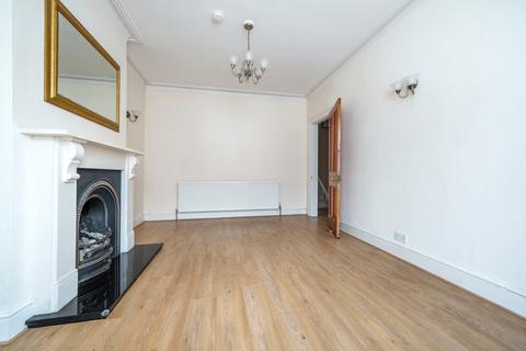 3 bedroom terraced house for sale, Carnarvon Road, Barnet, EN5