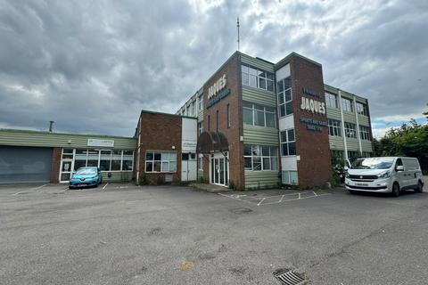 Industrial unit to rent, Fircroft Way, Edinbridge, Edenbridge, Kent, TN8