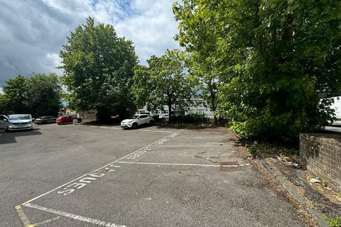 Industrial unit to rent, Fircroft Way, Edinbridge, Edenbridge, Kent, TN8