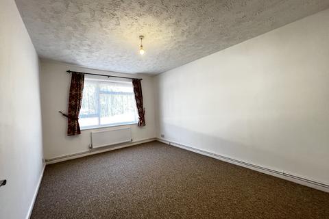 2 bedroom apartment to rent, De Roos Road, Eastbourne BN21