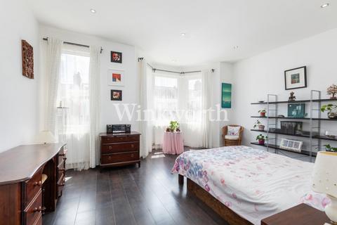 113 Allison Road, London, N8 0AP