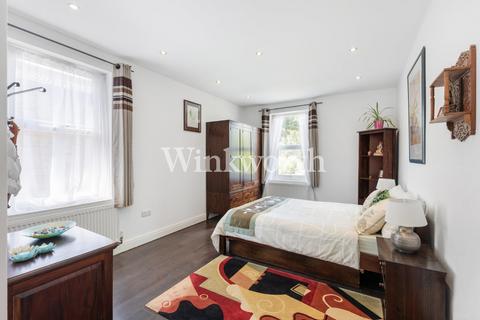 113 Allison Road, London, N8 0AP