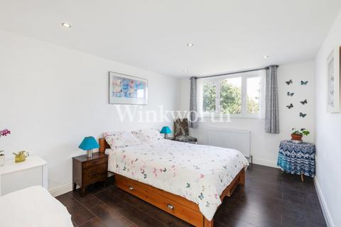 113 Allison Road, London, N8 0AP